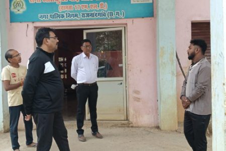 आयुक्त ने किया जल सयंत्रगृह का निरीक्षण, मोहारा एनीकट में जलस्तर की ली जानकारी